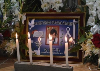 Velorio de la victima del asesinato, Anakín Pedro Tancara Suárez, estudiante de la UPEA de 24 años