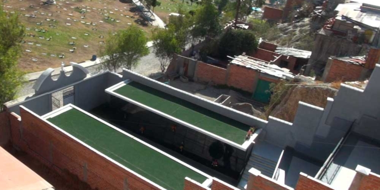 Mausoleos de la Inmobiliaria Kantutani