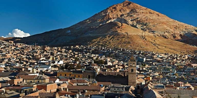 Tres mineros fallecen intoxicados en el Cerro Rico de Potosí