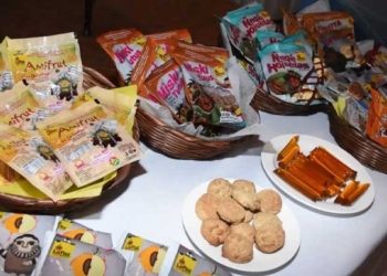Alcalde de La Paz anuncia la distribución de canasta estudiantil