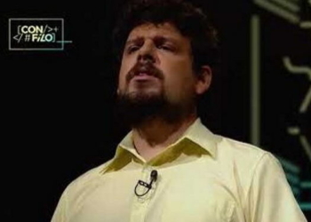 Michel Torres Corona, conductor del programa Con Filo (Foto: Captura de pantalla/YouTube)