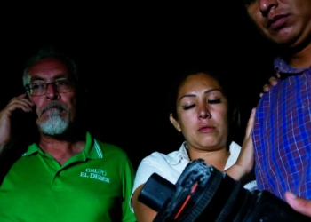 Periodistas, policías y civiles, secuestrados en Guarayos el jueves 28 de octubre. / Foto: El Deber.