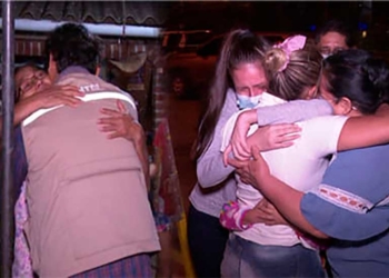 Periodistas retornaron con sus familias en Santa Cruz luego de haber vivido una dura experiencia
Silvia Gómez y Sergio Martínez fueron recibidos por sus familias luego de permanecer por más de siete horas retenidos por un grupo de personas armadas.