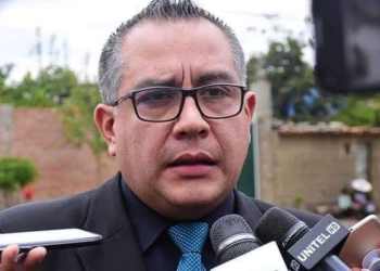 Cox lamenta que el alcalde paceño haya "sembrado zozobra" en contra de la “Marcha por la Patria”