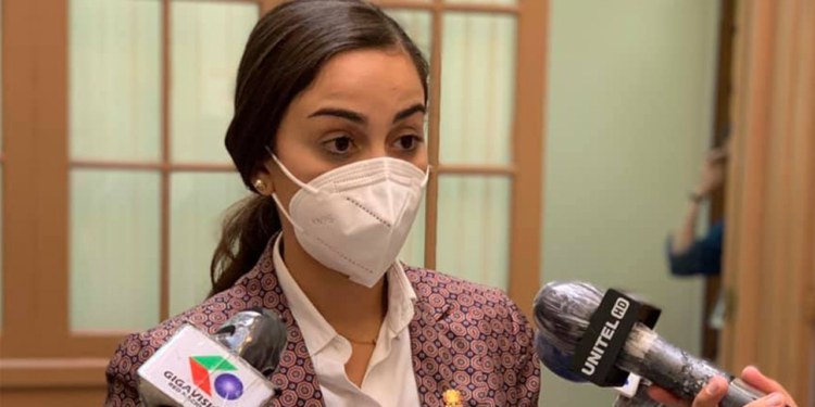 La diputada por la alianza política Comunidad Ciudadana (CC), Laura Luisa Nayar
