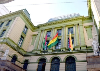 Justicia ordena el traslado de la niña de once años embarazada a un centro médico