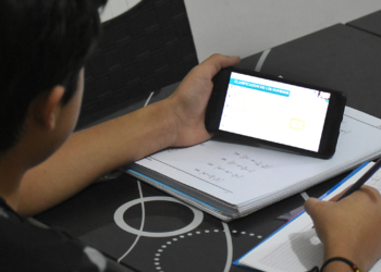 La carencia de medios tecnológicos perjudicó a miles de estudiantes