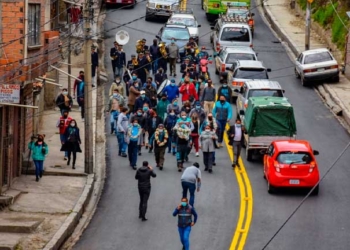 Alcalde de La Paz Iván Arias entrega recapeo asfáltico de un tramo de Av. 9 de Abril