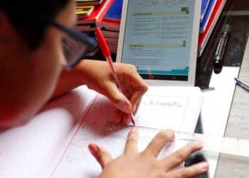 Gobierno comunica que las clases escolares serán virtuales en áreas urbanas