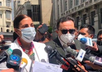Califican de "show político" la idea de “cuarentena de 4 días” de Arias