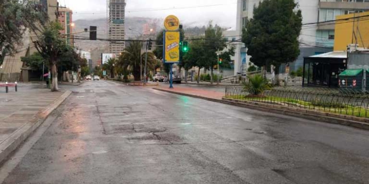 La avenida Ballivián, en Calacoto | Foto: La Razón