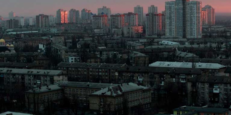 25 February 2022, Ukraine, Kiev: A general view of a residential area at dawn on the second day of the Russian invasion of Ukraine. Photo: -/Ukrinform/dpa - -/Ukrinform/dpa