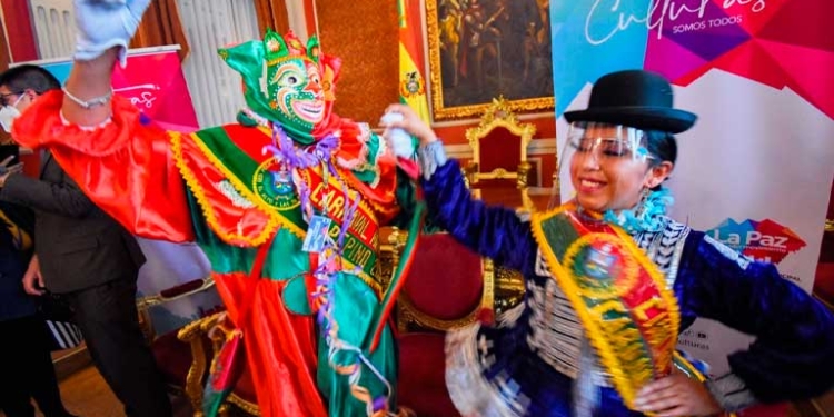 Suspenden la Farándula de Pepinos del Carnaval Paceño 2022