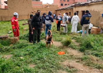 Realizan la reconstrucción de los hechos en la casa del feminicida serial Richard Choque.