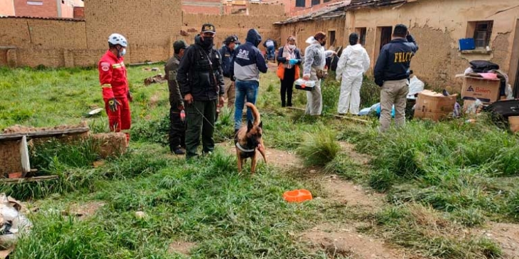 Realizan la reconstrucción de los hechos en la casa del feminicida serial Richard Choque.