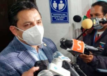 El senador Henry Montero