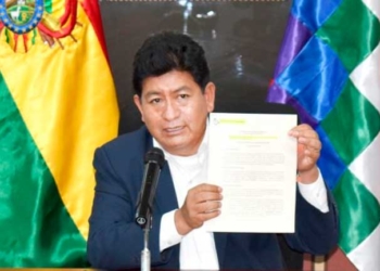 El ministro de Obras Públicas, Servicios y Vivienda, Edgar Montaño