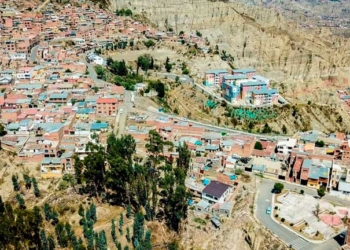 Vecinos de San Isidro bloquean y exigen la estabilización de suelos
