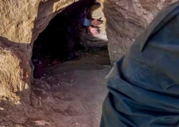 Descubren un túnel secreto en El Alto donde menores de edad consumían bebidas alcohólicas