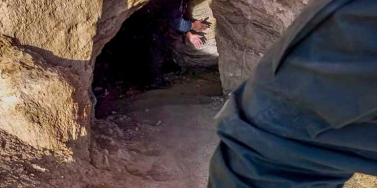 Descubren un túnel secreto en El Alto donde menores de edad consumían bebidas alcohólicas
