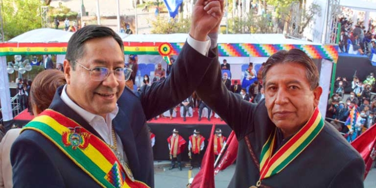 El presidente del Estado, Luis Arce Catacora y el vicepresidente David Choquehuanca