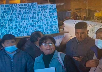 Vecinos de Cotahuma piden la renuncia del Subalcalde por incumplimiento de obras