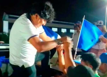 Movilizan a toda la Policía en busca del teléfono celular de Evo Morales