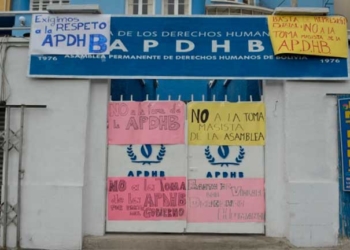 Frontis de la APDHB en La Paz