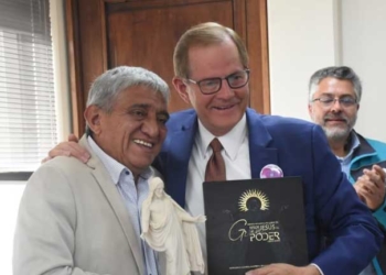 Iván Arias / Elder Gary E. Stevenson