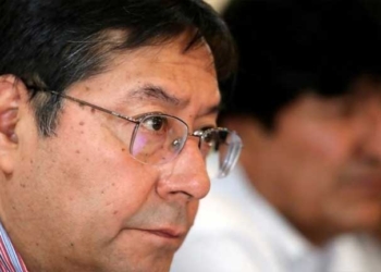 Luis Arce fue ministro de Evo Morales desde el primer día de su mandato. | Foto: Reuters