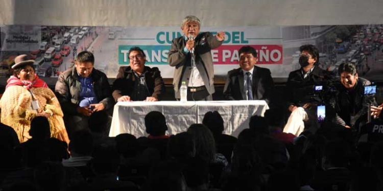 Con ausencia de sectores del transporte definen reordenamiento vehicular en La Paz