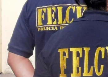 Padrastro la viola desde sus 13 años, dio a luz a tres niños y ahora él le demanda por asistencia familiar