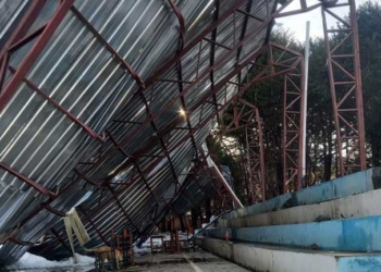 Reportan 5 personas fallecidas y 15 heridos por desplome de un tinglado en pleno acto de graduación