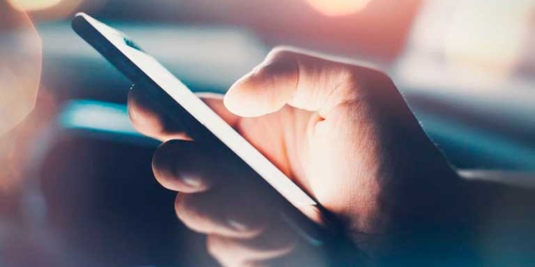 Régimen de Arce nuevamente pretende controlar uso de redes sociales