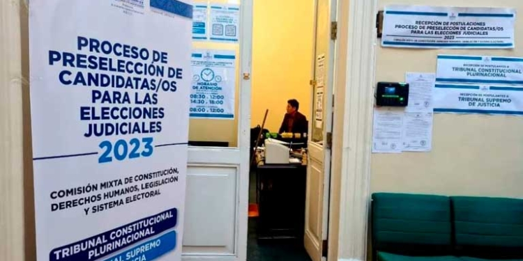 La Sala Constitucional paraliza proceso de preselección de magistrados en Bolivia