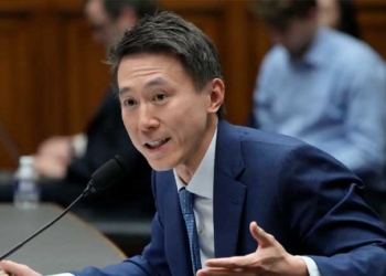 El director general de TikTok, Shou Zi Chew, testificó durante una audiencia en la Cámara de Representantes de Estados Unidos el jueves 23 de marzo de 2023 (AP Foto/Jacquelyn Martin)