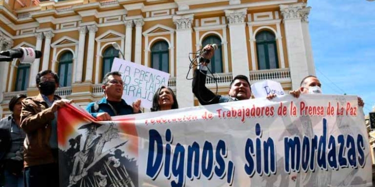 [APG] / Representantes de la prensa en una protesta