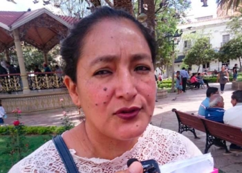 La Presidenta de la Junta de Padres de Familia de Tarija, Florencia Irahola González