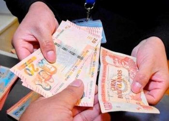 Colegios privados en Bolivia aumentan pensiones escolares por incremento salarial