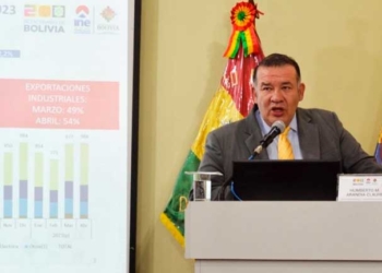 Humberto Arandia Claure, director general Ejecutivo del INE, presenta cifras de la balanza comercial. | Foto: INE