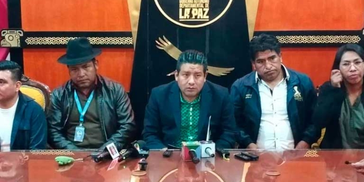 Gobernador paceño promulga ley para evitar actos paralelos en efeméride de La Paz