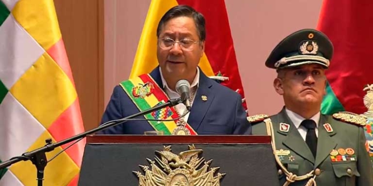 Luis Arce en la Sesión de Honor por el 16 de Julio, en La Paz