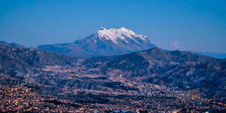 Ciudad de La Paz, fotografia tomada desde la ciudad de El Alto