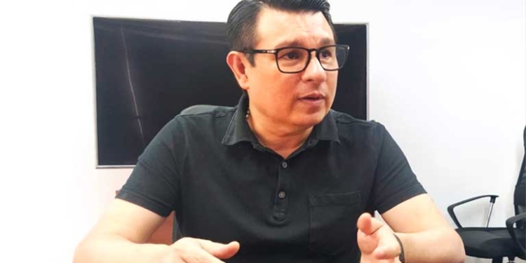Analista y abogado constitucionalista Luis Alberto Ruiz