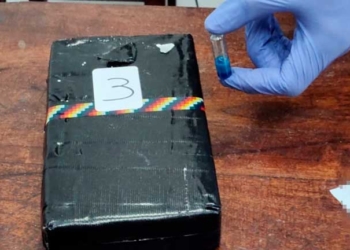 Incautan carga de cocaína proveniente de Bolivia en Argentina con cinta Wiphala
