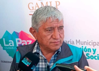 Luego de dos intentos fallidos para permitir la regularización de las edificaciones fuera de norma de la constructora Las Loritas, el alcalde Iván Arias Duran volvió a enviar al Concejo Municipal la “Ley Municipal Autonómica de Viabilidad Legislativa al Derecho a la Edificabilidad” para su aprobacion.