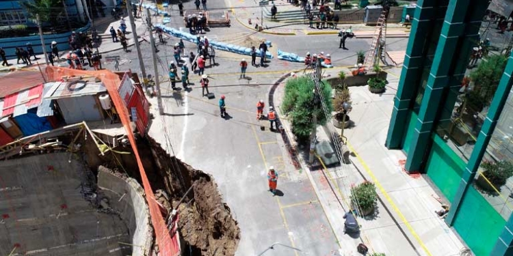 Derrumbe en la avenida 20 de Octubre.