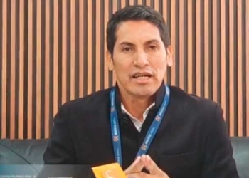 El director departamental de Educación, Nelson Nery Alcocer