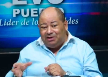 Carlos Romero en el programa dominical de la radio Kawsachun Coca
