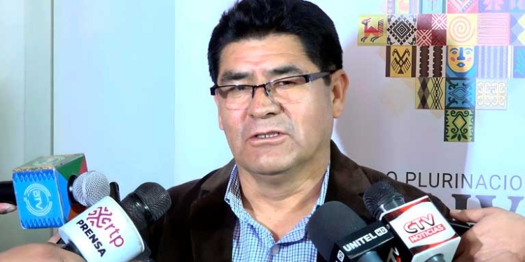 El ministro de Educación, Omar Veliz